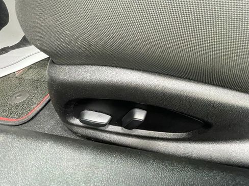 Used 2020 Chevrolet Camaro SS image 16