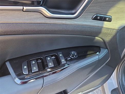 Used 2025 Kia Sportage X-Pro Prestige image 14