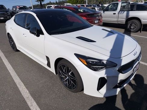 Used 2022 Kia Stinger GT-Line w/ Sun & Sound Package AWD/4WD image 3
