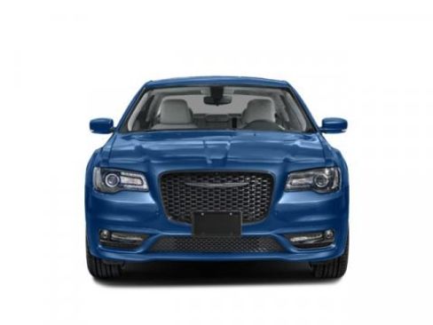 Used 2023 Chrysler 300 Touring L image 7