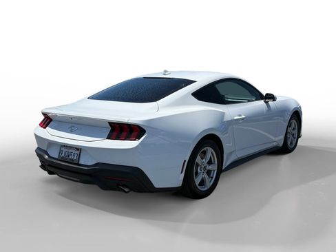 Used 2024 Ford Mustang Coupe RWD image 5