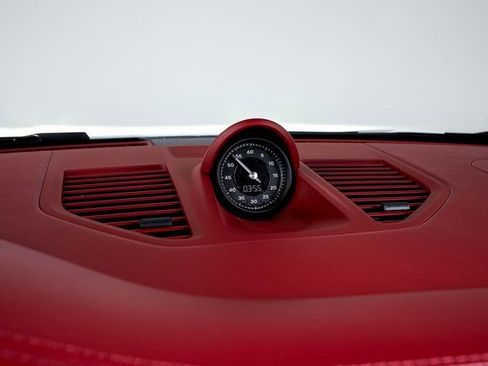 Used 2022 Porsche 911 Targa 4S w/ Premium Package image 39