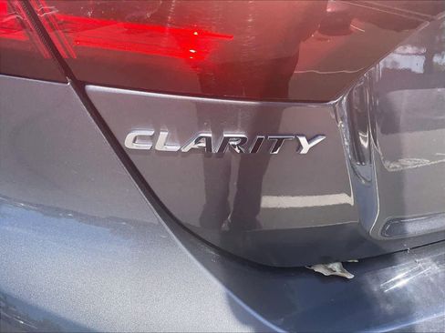 Used 2018 Honda Clarity Plug-In Hybrid image 10