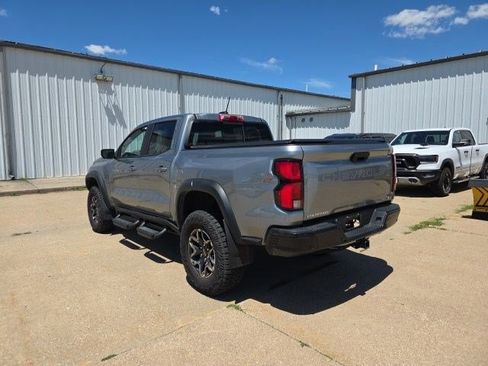 Used 2024 Chevrolet Colorado ZR2 w/ Technology Package AWD/4WD image 6