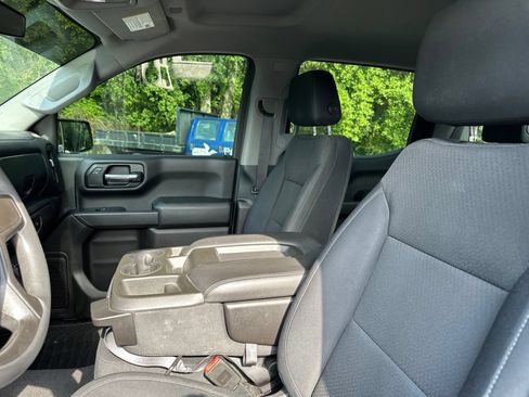 Used 2019 Chevrolet Silverado 1500 Custom Trail Boss w/ Custom Convenience Package AWD/4WD image 10