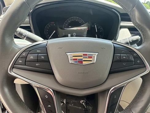 Used 2019 Cadillac XT5 Luxury AWD/4WD image 18