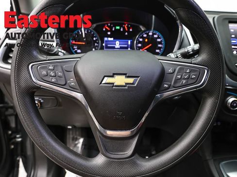 Used 2020 Chevrolet Equinox LT FWD image 10