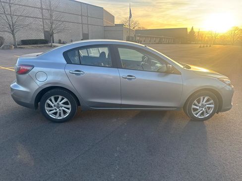 Used 2013 MAZDA MAZDA3 i Touring FWD image 4