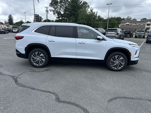 New 2027 Buick Enclave Preferred w/ Power Package AWD/4WD image 14
