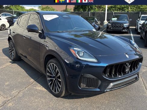 Used 2023 Maserati Grecale Modena AWD/4WD image 1