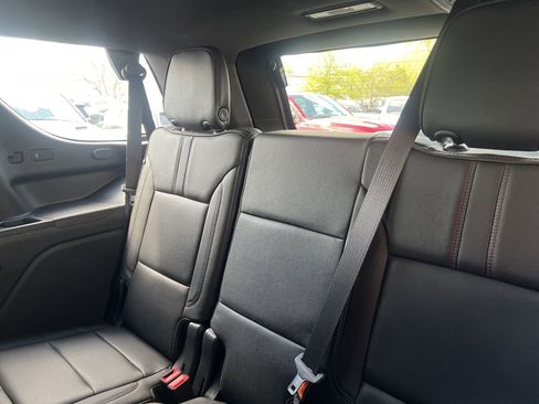 Used 2023 Chevrolet Tahoe RST AWD/4WD image 21