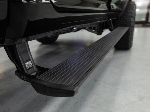 Used 2023 RAM 3500 Laramie w/ Night Edition image 15