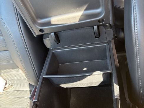 Used 2025 Kia Telluride SX Prestige image 23