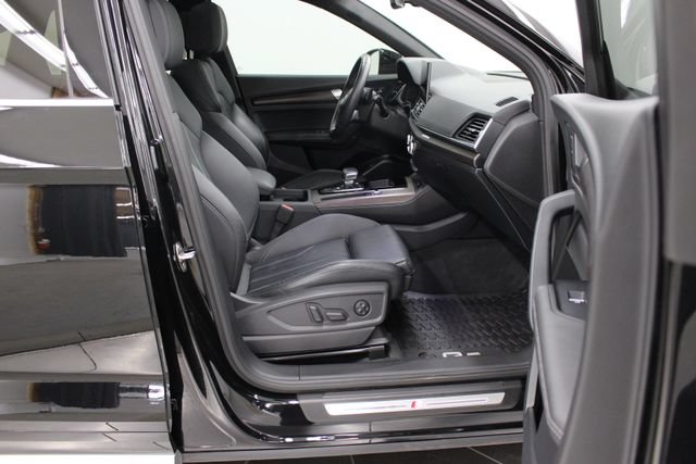Used 2023 Audi Q5 2.0T Premium Plus w/ Premium Plus Package AWD/4WD image 59