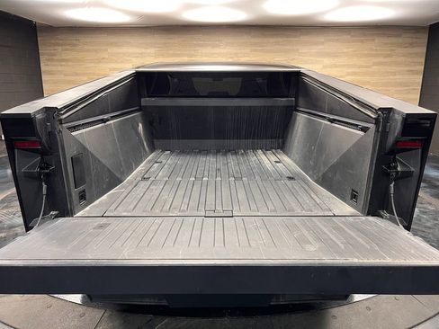 Used 2024 Tesla Cybertruck Cyberbeast AWD/4WD image 20