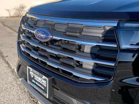 New 2026 Ford Explorer Active w/ Active Comfort Package image 9