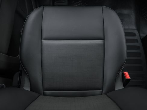 New 2026 Ford Transit 250 148 Medium Roof w/ Load Area Protection Package image 34