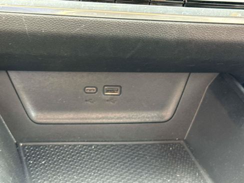 Used 2025 Chevrolet Equinox LT AWD/4WD image 28