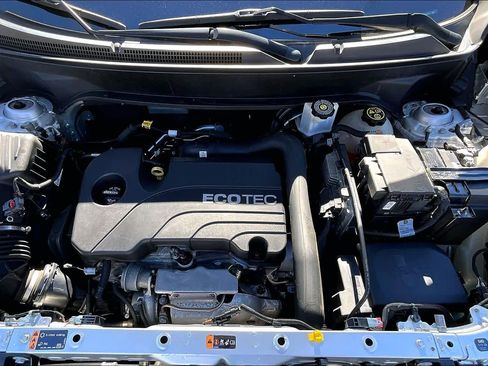 Used 2019 Chevrolet Equinox LS image 28