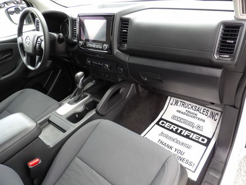 Used 2022 Nissan Frontier S image 38