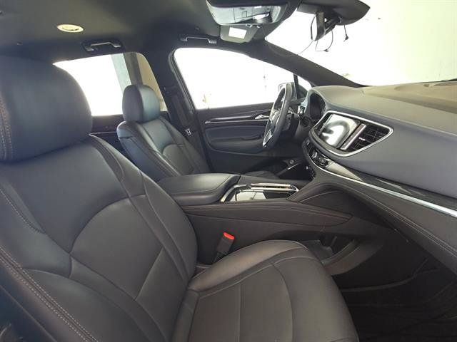 Used 2023 Buick Enclave Essence w/ Sport Touring Edition FWD image 15