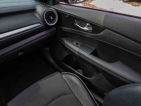 Certified 2023 Kia Forte GT-Line w/ GT-Line Premium Package image 18