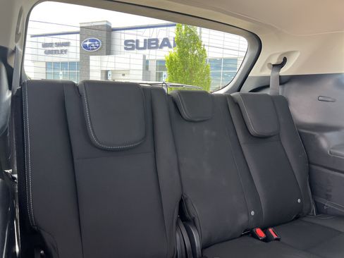 Used 2023 Subaru Ascent Premium w/ Convenience Package AWD/4WD image 18