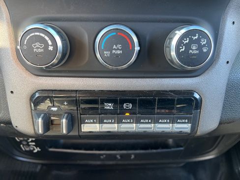 Used 2019 RAM 3500 Tradesman AWD/4WD image 23