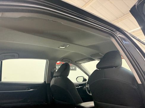 Used 2020 Toyota Camry LE w/ Convenience Package image 20