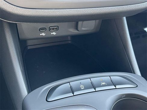 New 2026 Buick Envista Preferred image 18