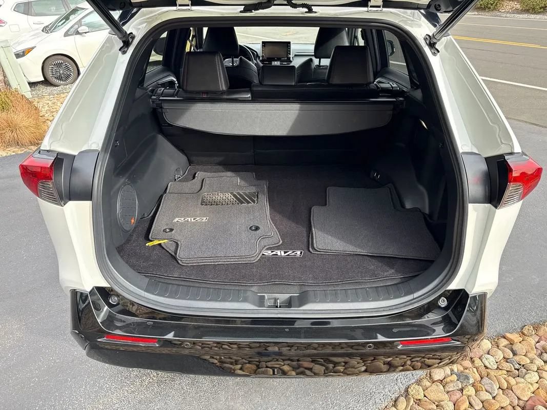 Used 2022 Toyota RAV4 XSE w/ Premium Package AWD/4WD image 45