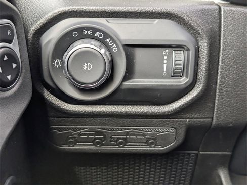 Used 2024 Jeep Wrangler Sport S image 16