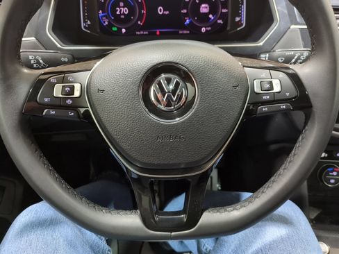 Used 2020 Volkswagen Tiguan SEL AWD/4WD image 21