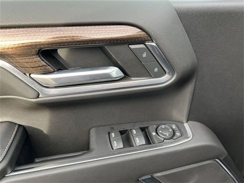 Used 2022 Chevrolet Silverado 1500 LT image 15