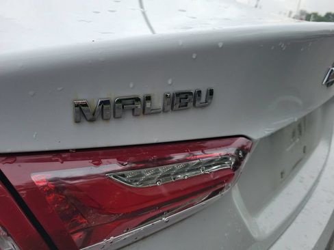 Used 2022 Chevrolet Malibu LT FWD image 6