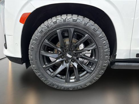 Certified 2023 Cadillac Escalade ESV Sport Platinum w/ LPO, ONYX Package AWD/4WD image 10