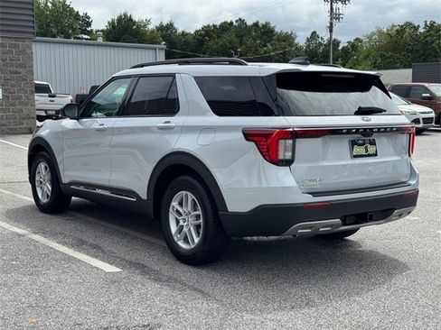 New 2025 Ford Explorer Active w/ Active Comfort Package image 5