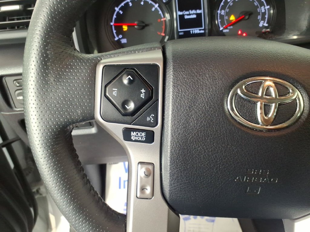 Used 2024 Toyota 4Runner SR5 Premium w/ Moonroof Package AWD/4WD image 17