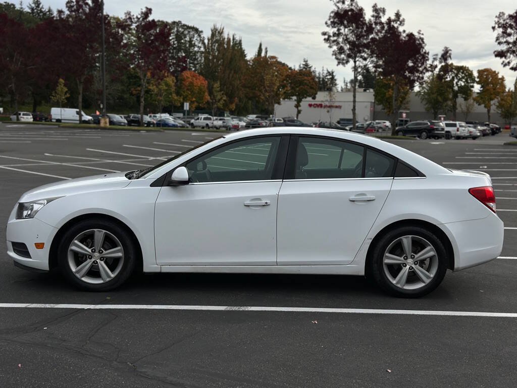 Used 2013 Chevrolet Cruze LT FWD image 6