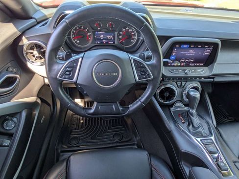 Used 2022 Chevrolet Camaro LT w/ Technology Package RWD image 16