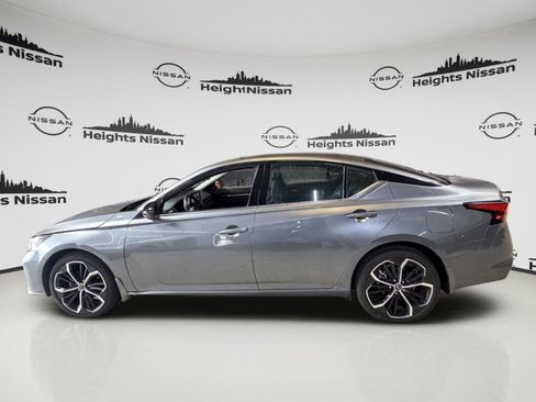 Used 2024 Nissan Altima 2.5 SR w/ SR Premium Package AWD/4WD image 2