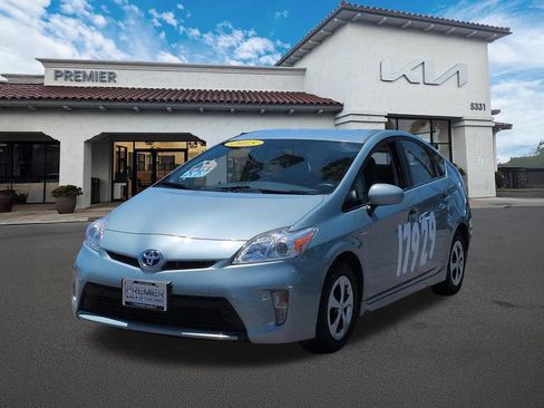 Used 2015 Toyota Prius Three FWD image 4