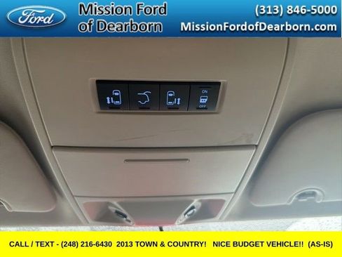 Used 2013 Chrysler Town & Country Touring image 14