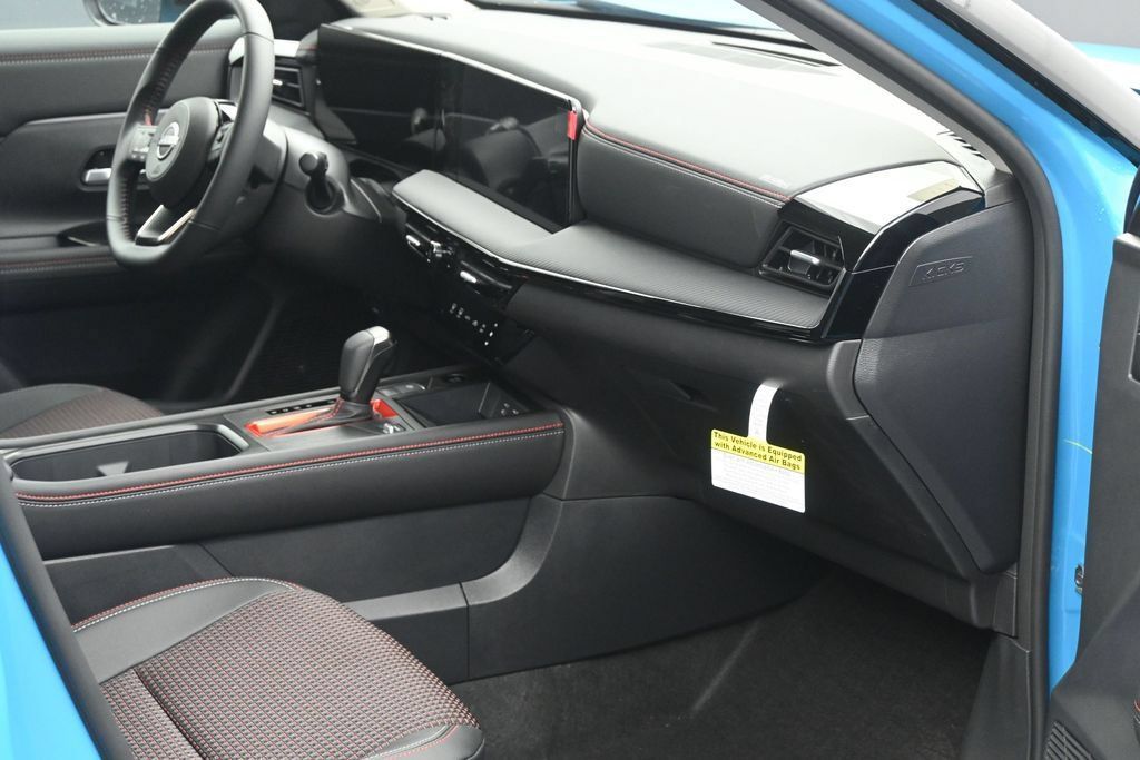 New 2026 Nissan Kicks SR AWD/4WD image 6