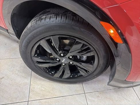 Used 2024 Buick Encore GX Sport Touring image 9