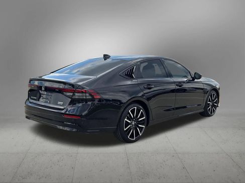 Used 2025 Honda Accord Touring image 6