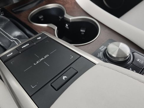 Used 2021 Lexus RX 350L Premium image 22