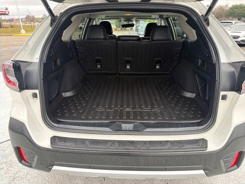 Used 2022 Subaru Outback Limited image 9