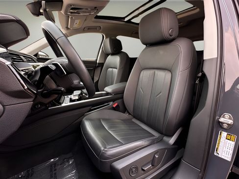 Used 2024 Audi Q8 e-tron Premium AWD/4WD image 5