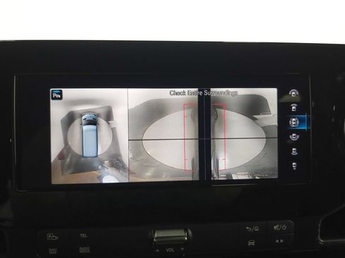 Used 2024 Mercedes-Benz Sprinter 2500 image 18